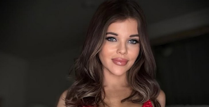 'Baywatch' Bombshell Donna D'Errico Dons Iconic Red Bathing Suit At 57