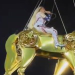Beyoncé Replaces Stage Prop With A Gold Horse After Scary Malfunction