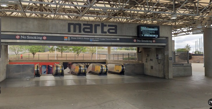 Several Beyoncé Fans Hospitalized In Stampede At Atlanta Concert